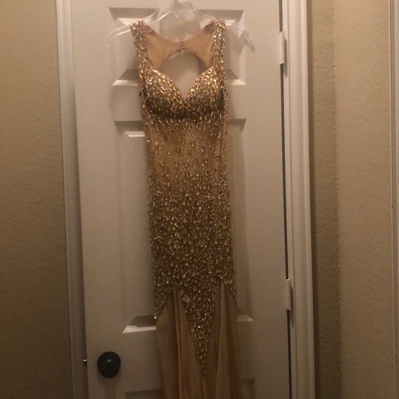 PROM DRESS - Picture 3 of 3
